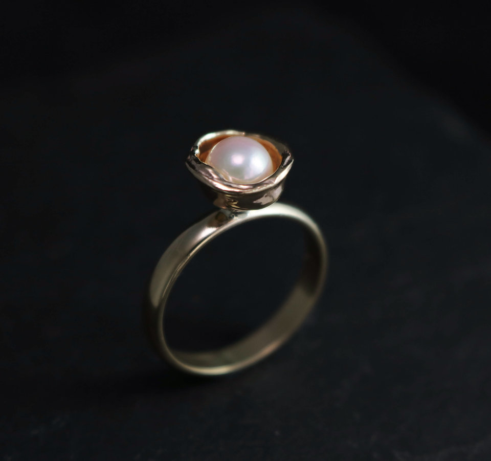 White Pearl Solitaire Ring in 14k Yellow Gold, One of a Kind, Organic Free Form Ring, Cultured White Akoya Pearl, Ready to Ship Size 8