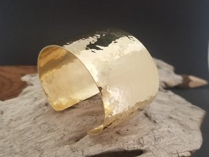 Hammered 18k Yellow Gold Cuff Bracelet, Handmade Yellow Gold Bracelet, Wide Cuff, Solid 18k Yellow Gold Cuff Bracelet, Made to order