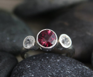 Bezel Set Three Stone Ring // Garnet White Topaz // Sterling Silver Three Stone Ring // Past Present Future Ring // Ready to Ship Size 7