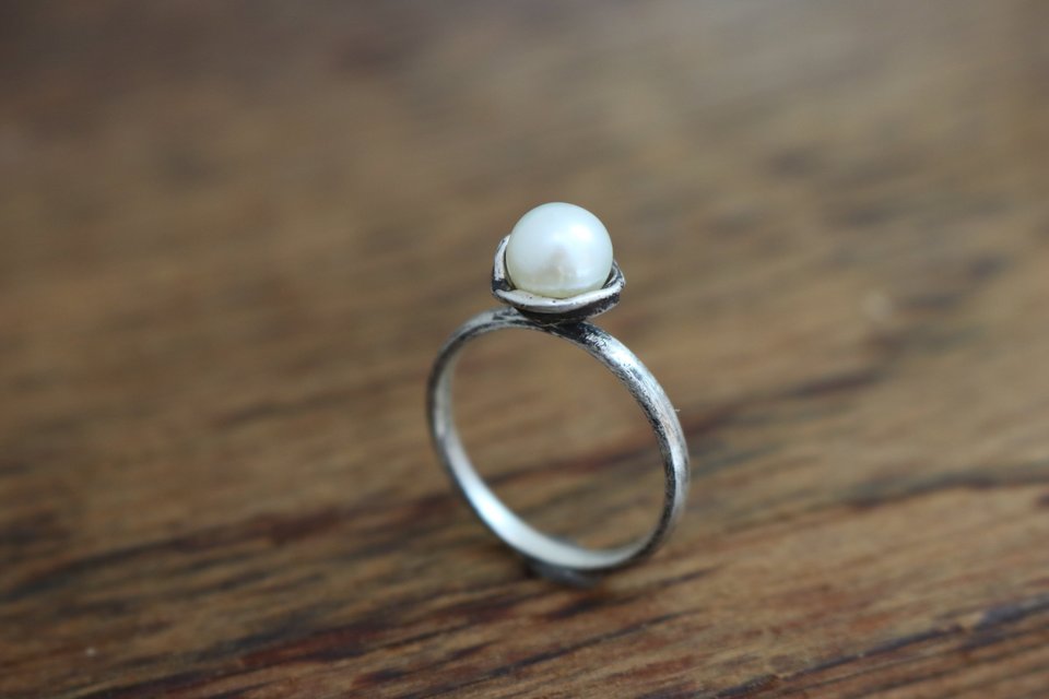 White Akoya Pearl Solitaire Ring, Sterling Silver Pearl Ring, Organic Free Form,