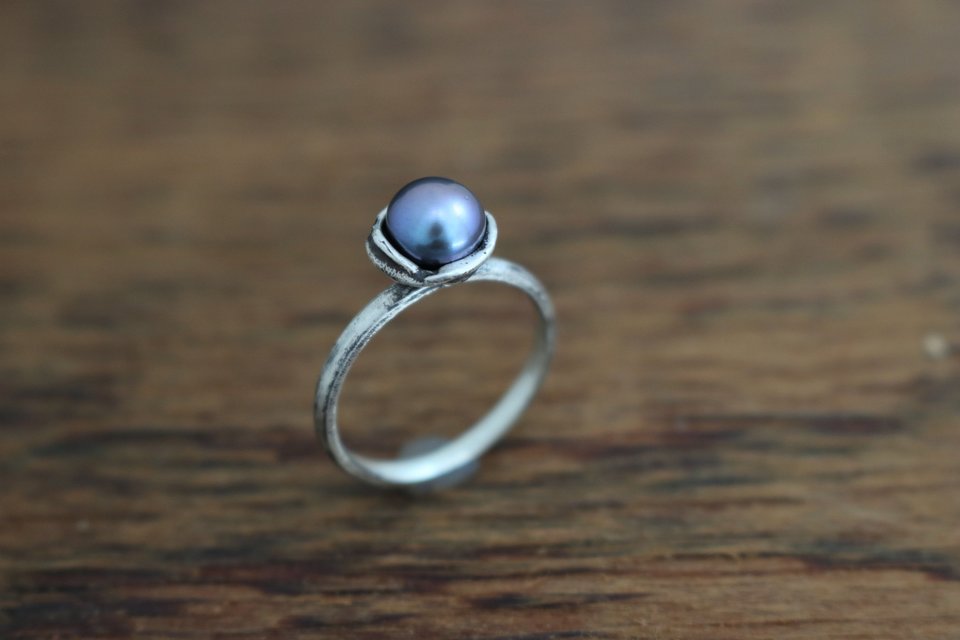 Gray Akoya Pearl Solitaire Ring, Sterling Silver Pearl Ring, Organic Free Form,