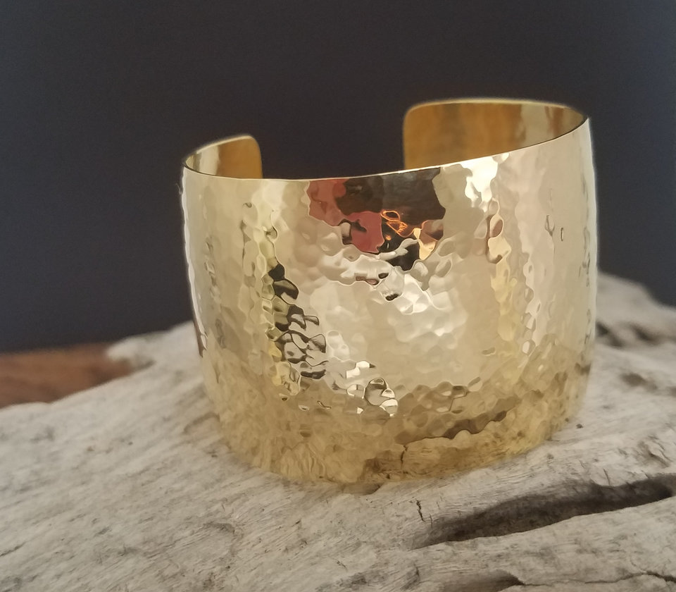 Hammered 18k Yellow Gold Cuff Bracelet, Handmade Yellow Gold Bracelet, Wide Cuff, Solid 18k Yellow Gold Cuff Bracelet, Made to order