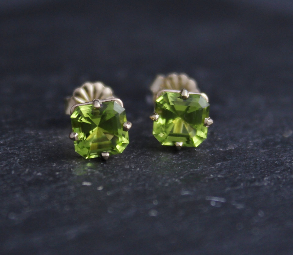 Asscher Cut Peridot 14k Yellow Gold Stud Earrings, 6mm Peridot Studs, August Birthstone Earrings, Big Gemstone Studs, Ready to Ship Earrings