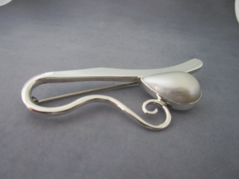 White pearl Brooch pin Sterling silver Signature Piece one-of-a-kind hand forged handmade