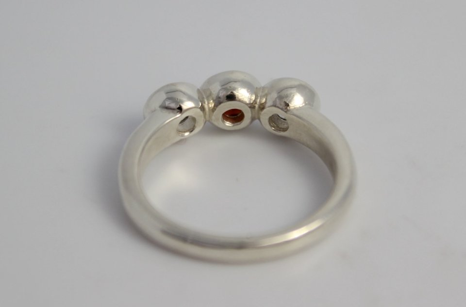 Bezel Set Three Stone Ring // Garnet White Topaz // Sterling Silver Three Stone Ring // Past Present Future Ring // Eco Friendly