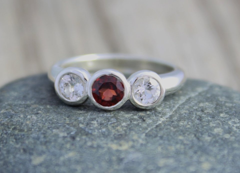 Bezel Set Three Stone Ring // Garnet White Topaz // Sterling Silver Three Stone Ring // Past Present Future Ring // Eco Friendly