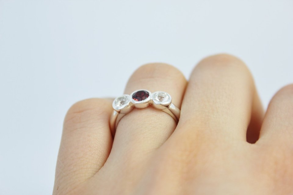 Bezel Set Three Stone Ring // Garnet White Topaz // Sterling Silver Three Stone Ring // Past Present Future Ring // Eco Friendly