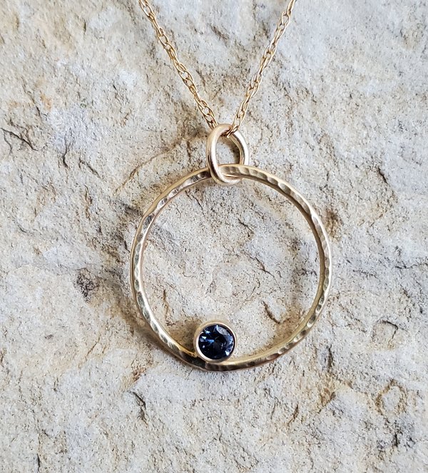 14k Yellow Gold Ceylon Blue Sapphire pendant, Circle pendant, 3.0 mm sapphire, C